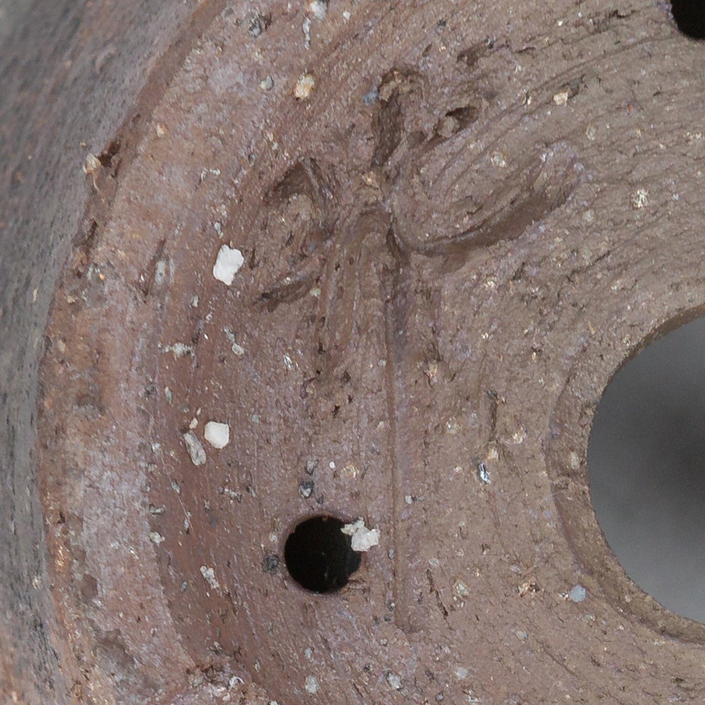 Shohin pot ongeglazuurd met accenten rond 10.2cm