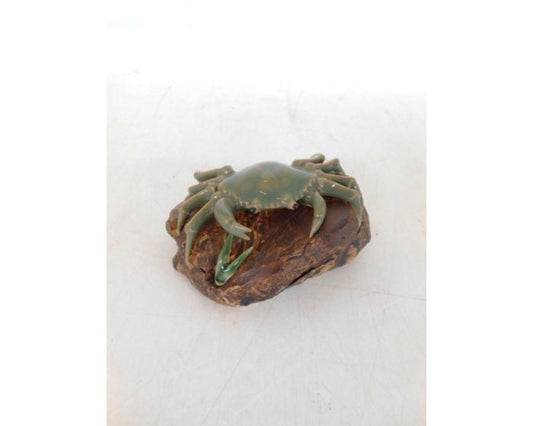 Bonsai ornament / crab on stone
